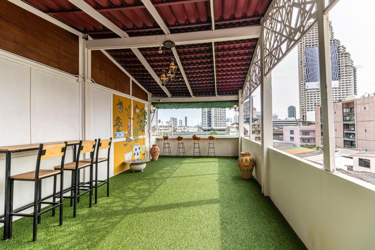 Snoozzze Hostel ใกล้รถไฟฟ้า ย่านบางรัก (Adults Only) Bangkok Extérieur photo