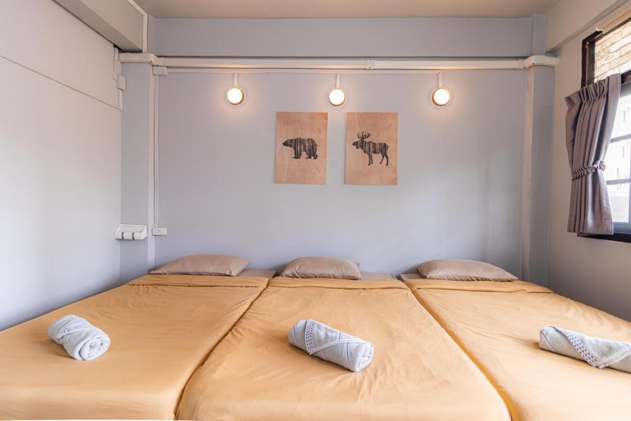 Snoozzze Hostel ใกล้รถไฟฟ้า ย่านบางรัก (Adults Only) Bangkok Extérieur photo