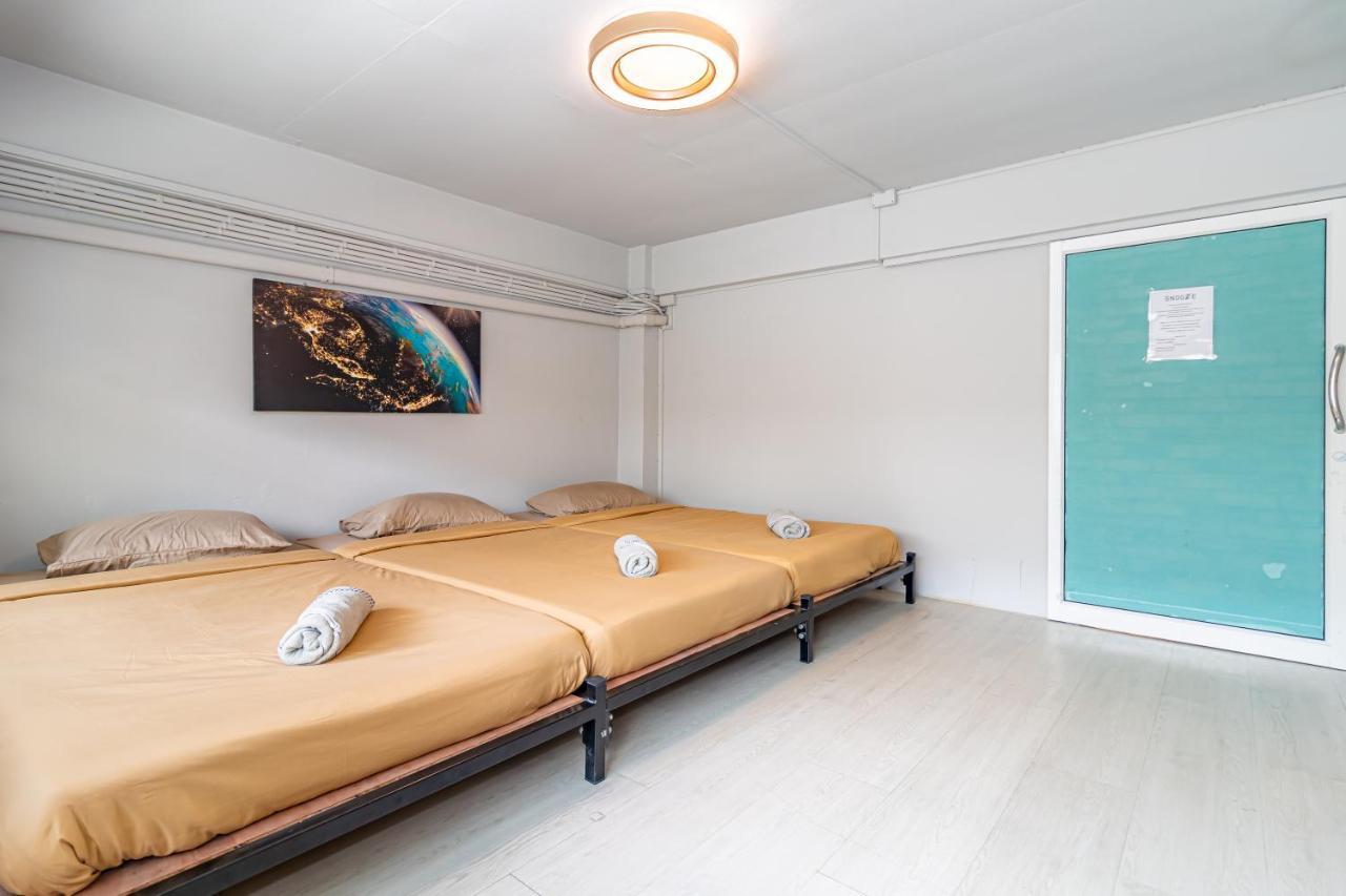Snoozzze Hostel ใกล้รถไฟฟ้า ย่านบางรัก (Adults Only) Bangkok Extérieur photo