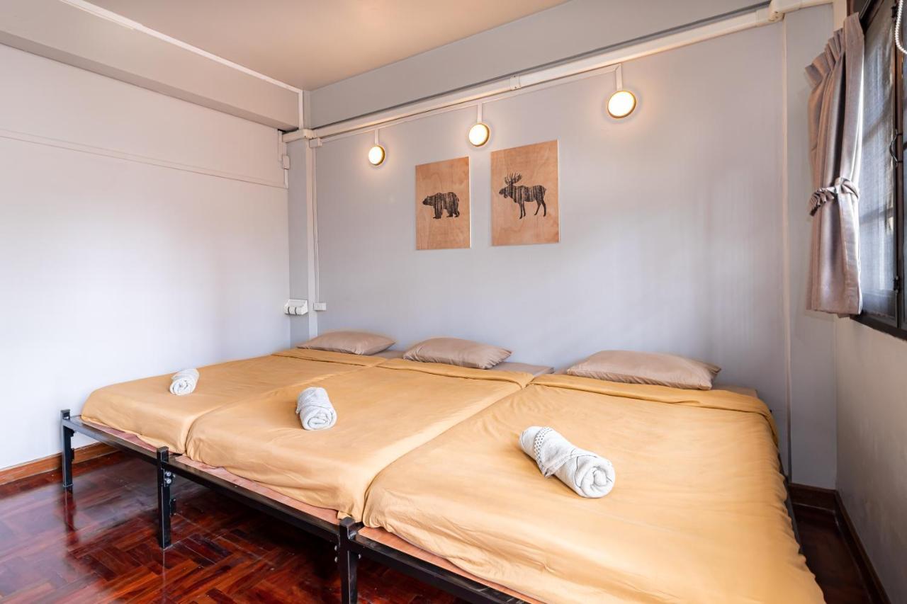 Snoozzze Hostel ใกล้รถไฟฟ้า ย่านบางรัก (Adults Only) Bangkok Extérieur photo