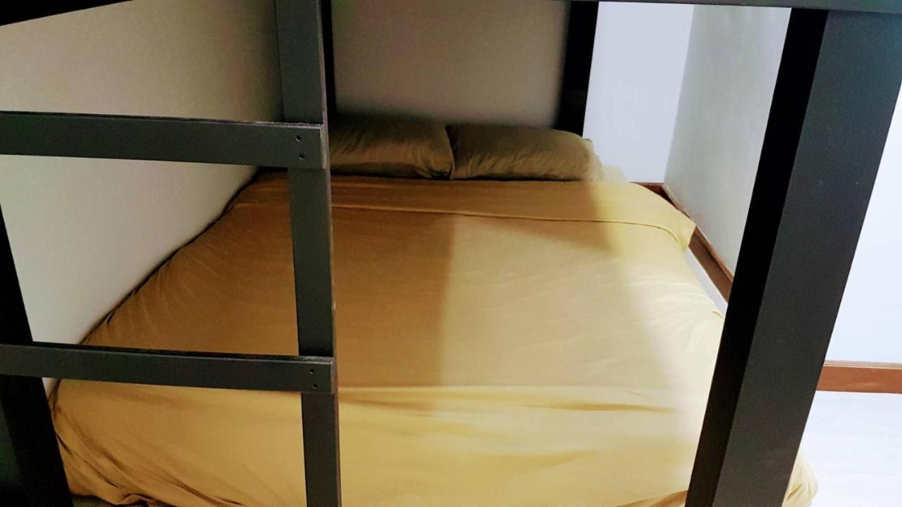 Snoozzze Hostel ใกล้รถไฟฟ้า ย่านบางรัก (Adults Only) Bangkok Extérieur photo